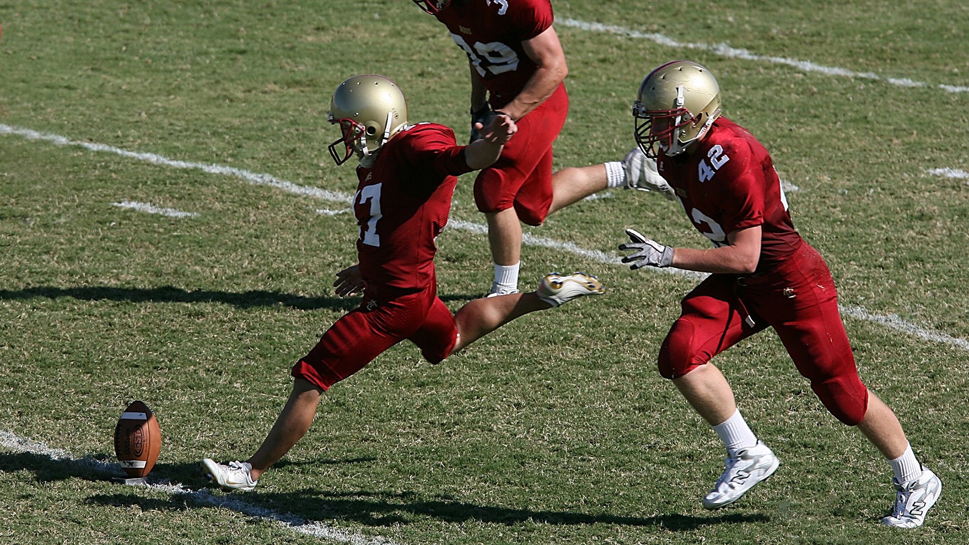 华体会体育网站入口-国足球员体能测试顺利完成,国足体能标准