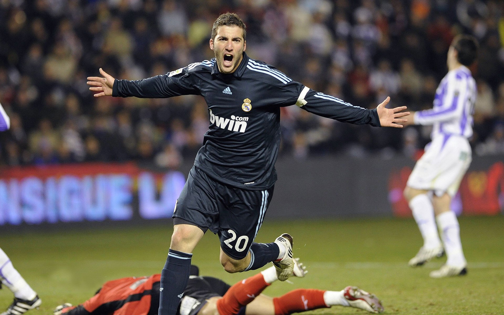 华体会体育-瓜迪奥拉强调战术板块的微调带来长期改进效果，瓜迪奥拉到底什么水平